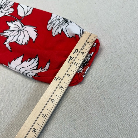 Copper Key Red & White Floral Romper - Size XS - Picture 14 of 16